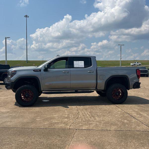 2023 GMC Sierra 1500 4WD Crew Cab Short Box AT4X