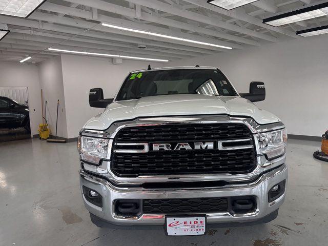 2024 RAM 2500 Big Horn Crew Cab 4x4 64 Box 2024 RAM 2500 Big Horn Crew Cab 4x4 64 Box