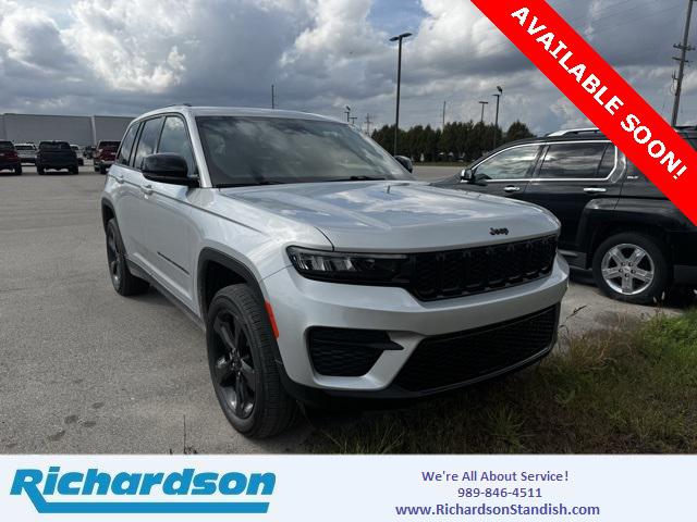 2022 Jeep Grand Cherokee Altitude 4x4