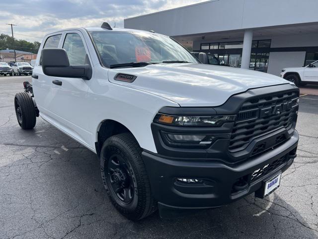 2025 RAM 2500 Tradesman Crew Cab 4x2 8 Box