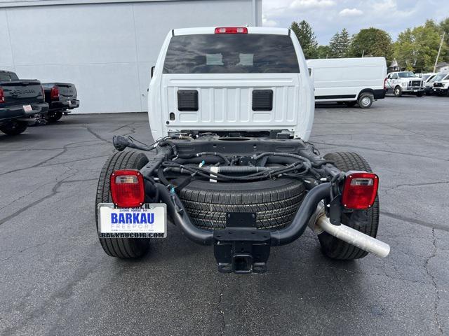 2025 RAM 2500 Tradesman Crew Cab 4x2 8 Box