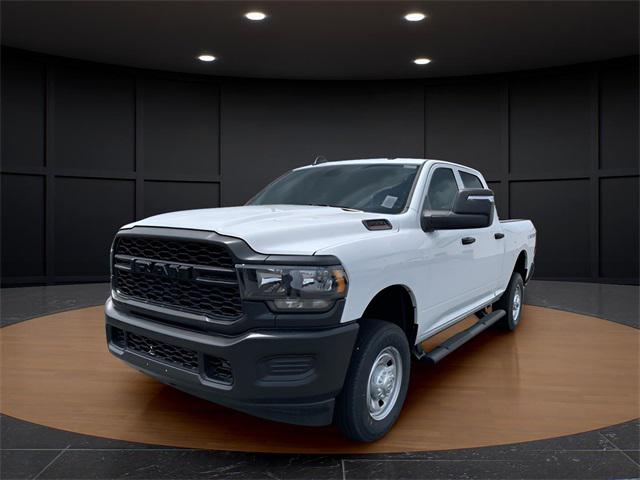 2024 RAM 2500 Tradesman Crew Cab 4x4 64 Box