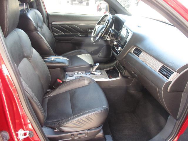 2020 Mitsubishi Outlander PHEV SEL S-AWC
