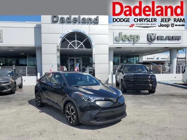 2019 Toyota C-HR XLE 2019 Toyota C-HR XLE