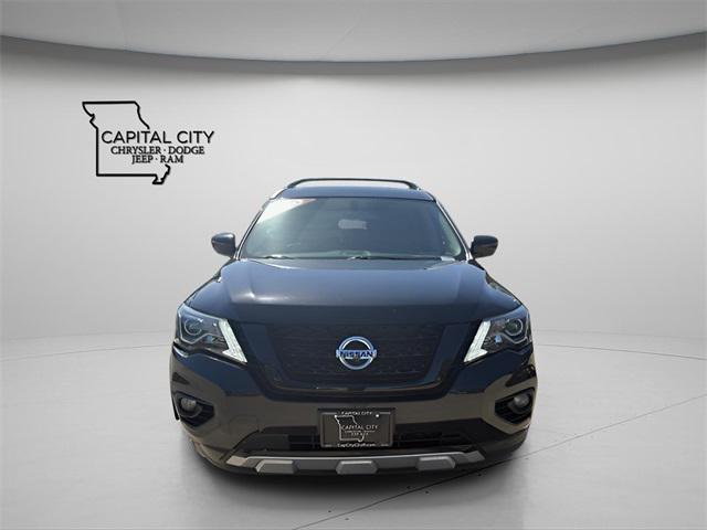 2020 Nissan Pathfinder SL 4WD 2020 Nissan Pathfinder SL 4WD