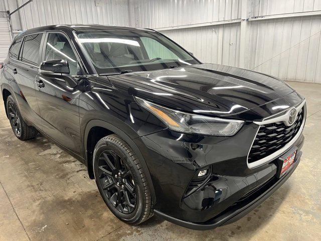 2023 Toyota Highlander LE 2023 Toyota Highlander LE