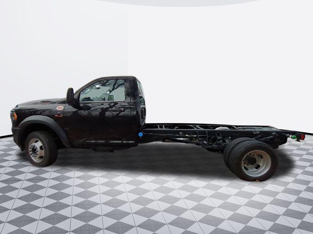2024 RAM Ram 5500 Chassis Cab RAM 5500 TRADESMAN CHASSIS REGULAR CAB 4X4 84 CA