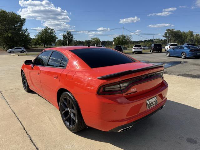 2020 Dodge Charger SXT RWD