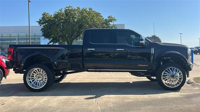 2025 Ford F-450 Platinum 2025 Ford F-450 Platinum