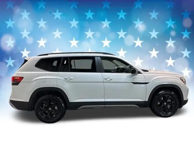 2026 Volkswagen Atlas Peak Edition