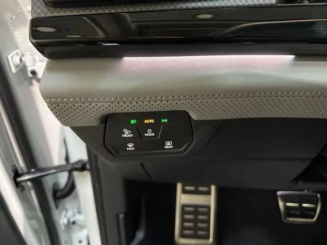 2026 Volkswagen Atlas Peak Edition