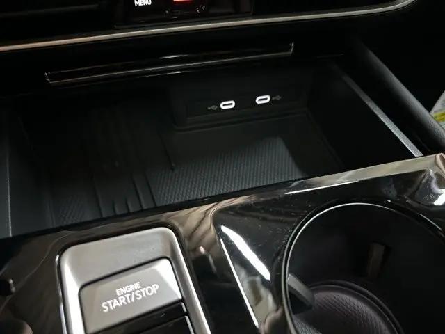 2026 Volkswagen Atlas Peak Edition