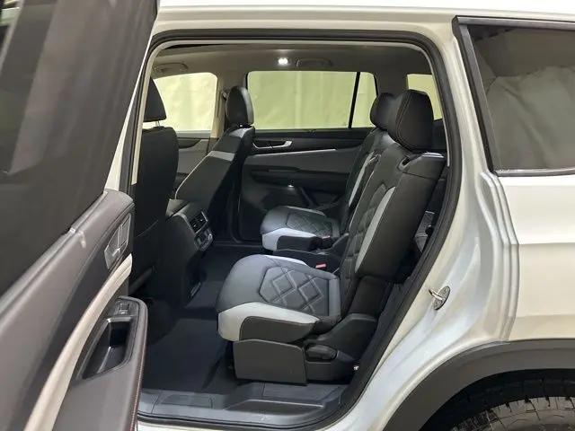 2026 Volkswagen Atlas Peak Edition