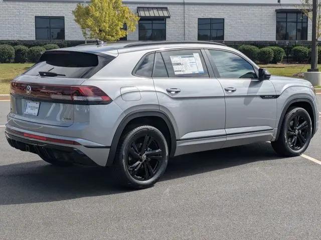 2026 Volkswagen Atlas Cross Sport SEL R-Line Black