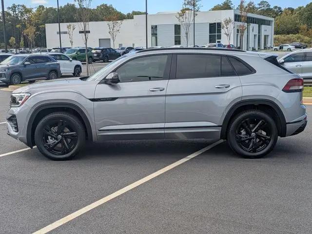 2026 Volkswagen Atlas Cross Sport SEL R-Line Black