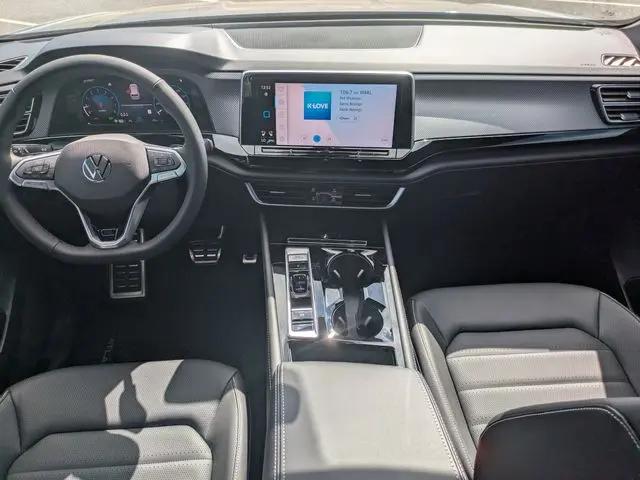2026 Volkswagen Atlas Cross Sport SEL R-Line Black