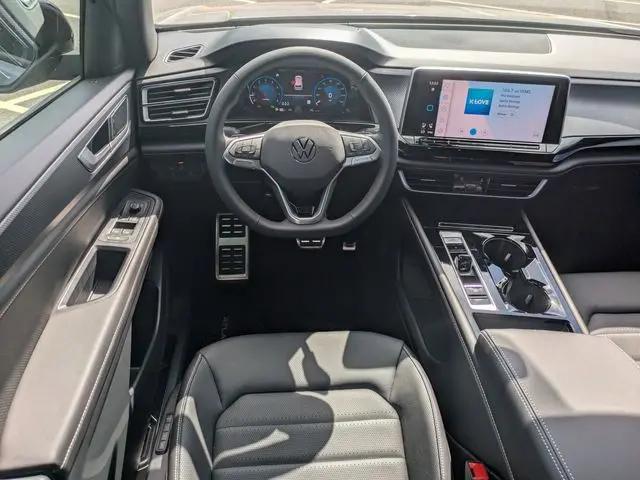 2026 Volkswagen Atlas Cross Sport SEL R-Line Black