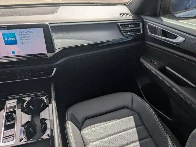 2026 Volkswagen Atlas Cross Sport SEL R-Line Black