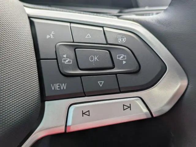 2026 Volkswagen Atlas Cross Sport SEL R-Line Black