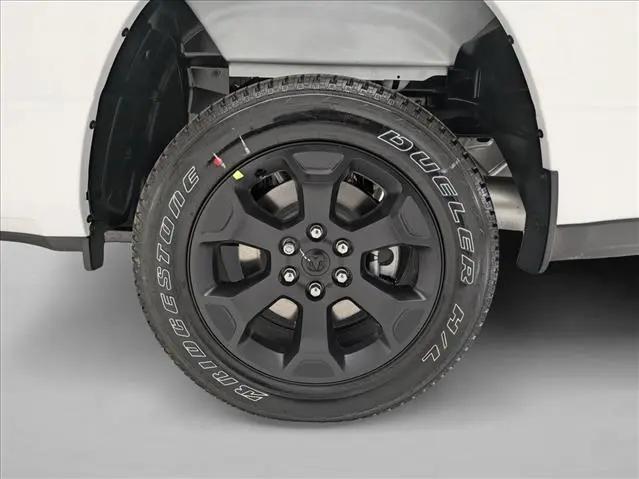 2026 Ram 1500 Express Crew Cab 4x4 57 Box