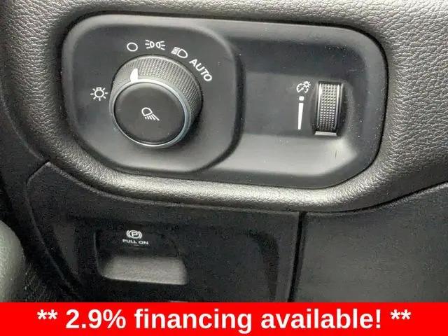 2026 Ram 1500 Tradesman Crew Cab 4x4 57 Box