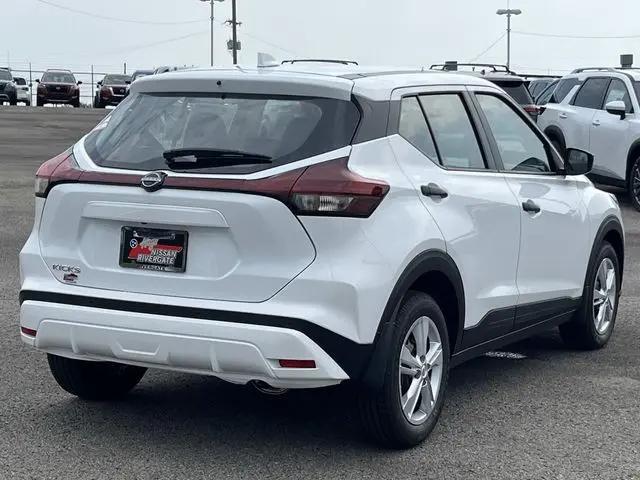 2025 Nissan Kicks S