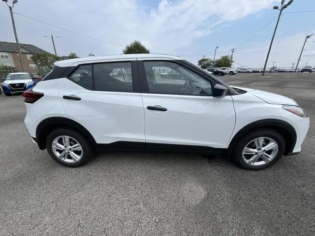 2025 Nissan Kicks S