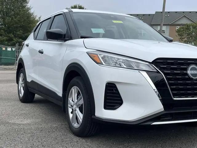 2025 Nissan Kicks S