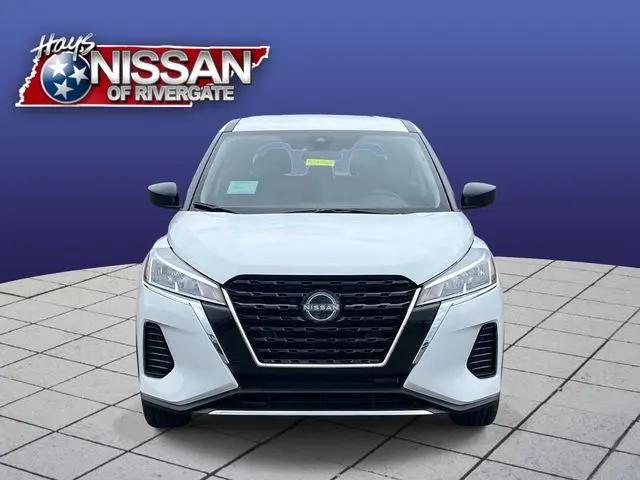 2025 Nissan Kicks S