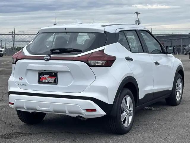 2025 Nissan Kicks S