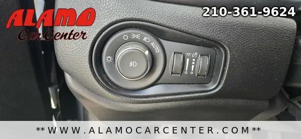 2017 Jeep Renegade Altitude FWD