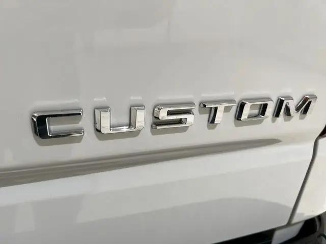 2026 Chevrolet Silverado 1500 2WD Crew Cab Short Bed Custom
