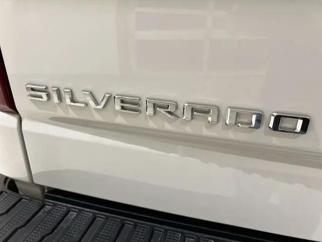2026 Chevrolet Silverado 1500 2WD Crew Cab Short Bed Custom