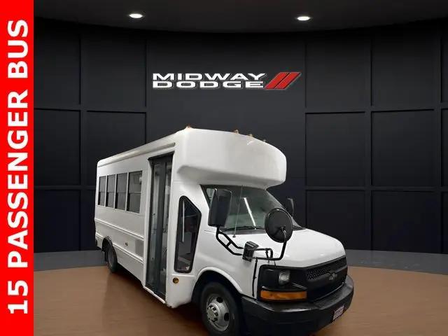 2009 Chevrolet Express Cutaway Work Van for sale in Chicago, IL