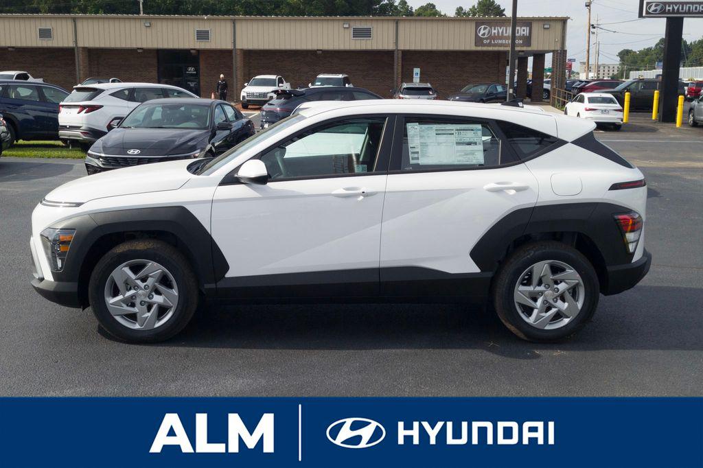2026 Hyundai Kona SE photo 7