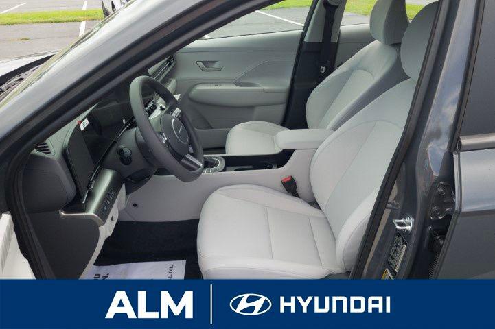 2026 Hyundai Kona SE photo 3