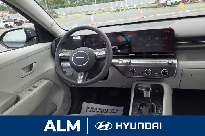 2026 Hyundai Kona SE photo 7