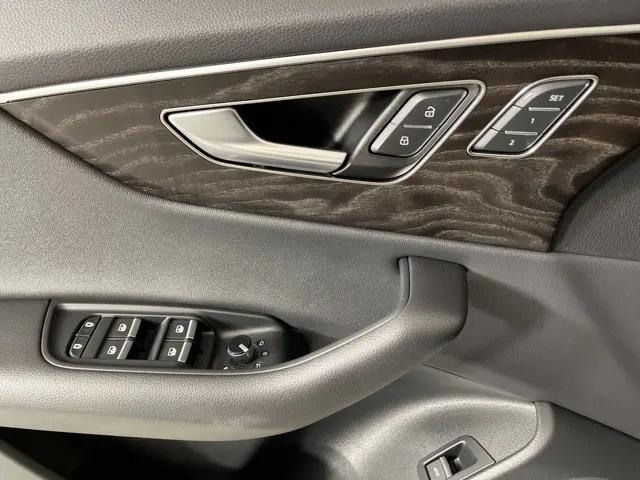 2023 Audi Q8 Premium 55 TFSI quattro Tiptronic