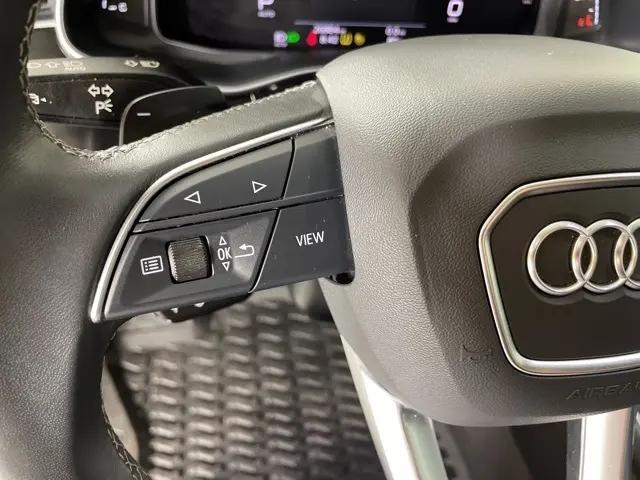 2023 Audi Q8 Premium 55 TFSI quattro Tiptronic