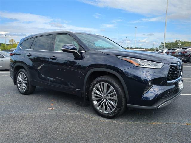 2024 Toyota Highlander Hybrid Platinum AWD