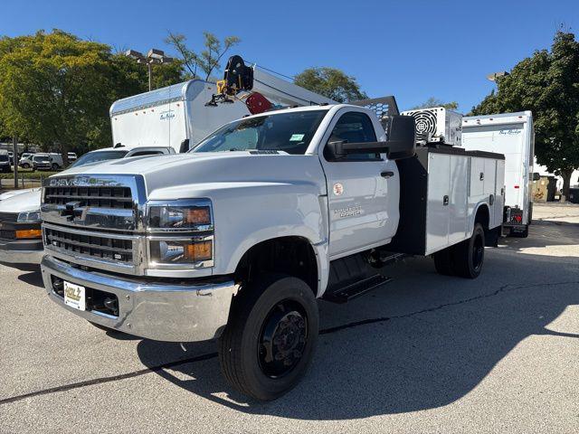 2024 Chevrolet Silverado 6500HD 1WT for sale in Hales Corners, WI