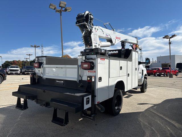 2024 Chevrolet Silverado 6500HD 1WT