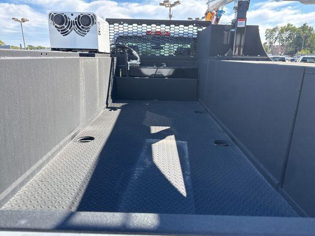 2024 Chevrolet Silverado 6500HD 1WT