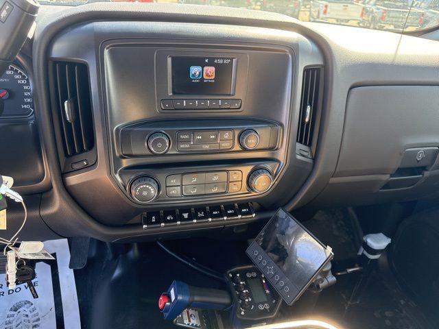 2024 Chevrolet Silverado 6500HD 1WT