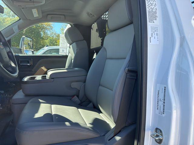 2024 Chevrolet Silverado 6500HD 1WT