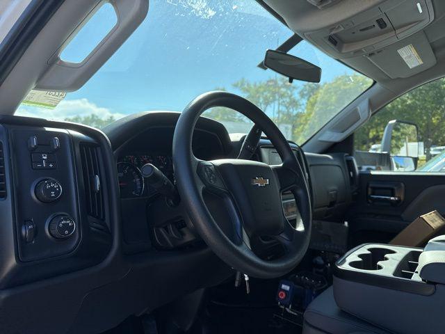 2024 Chevrolet Silverado 6500HD 1WT