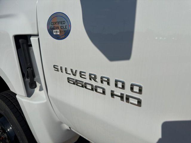 2024 Chevrolet Silverado 6500HD 1WT