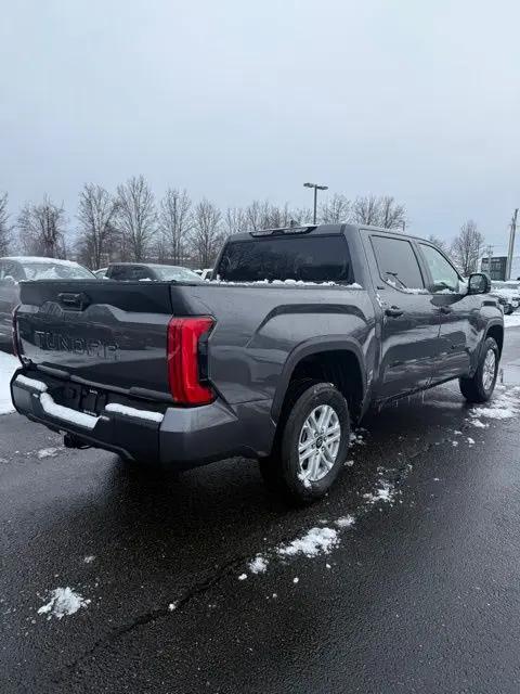 2026 Toyota Tundra SR5 CrewMax 5.5' Bed
