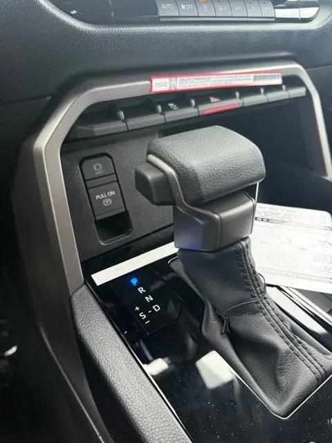 2026 Toyota Tundra SR5 CrewMax 5.5' Bed