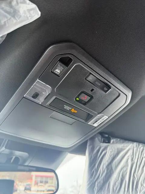2026 Toyota Tundra SR5 CrewMax 5.5' Bed